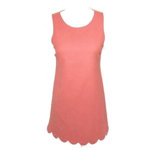 NWOT Monteau Scuba Shift Dress With Scalloped Hemline